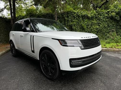 2025 Land Rover Range Rover P400 SE