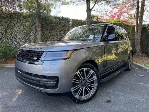 2025 Land Rover Range Rover P530 SE 7 Seat