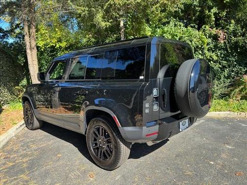 2026 Land Rover Defender 110S