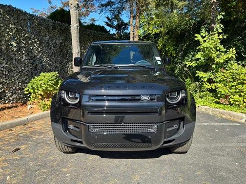 2026 Land Rover Defender 110S