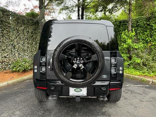 2023 Land Rover Defender 110 Carpathian Edition