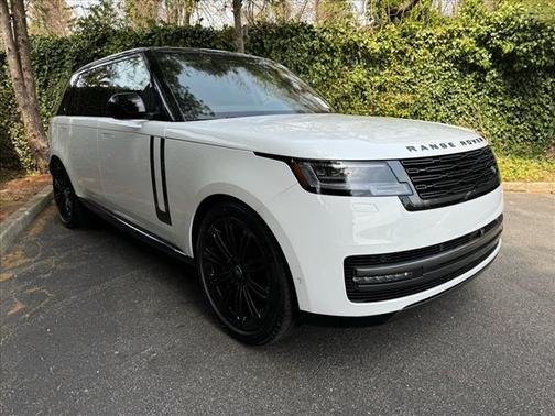 2025 Land Rover Range Rover P530 SE 7 Seat