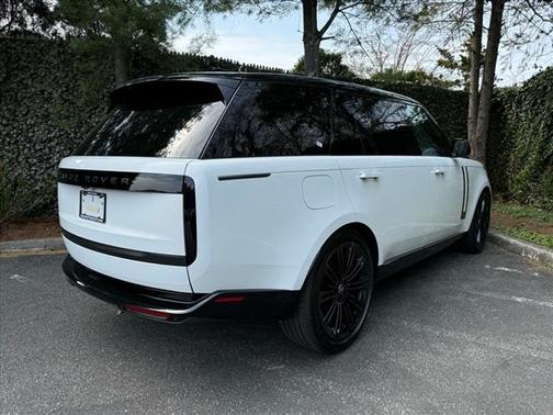 2025 Land Rover Range Rover P530 SE 7 Seat