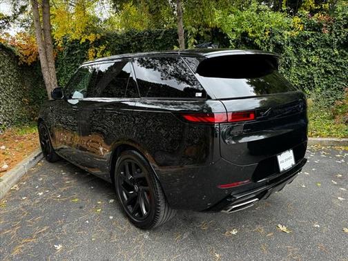 2024 Land Rover Range Rover Sport SE