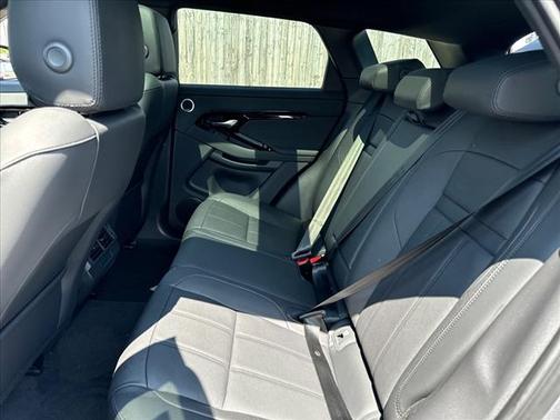 2026 Land Rover Range Rover Evoque Dynamic SE