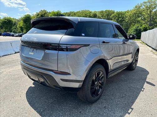 2026 Land Rover Range Rover Evoque Dynamic SE