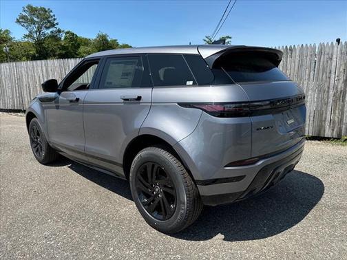 2026 Land Rover Range Rover Evoque Dynamic SE