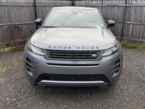 2026 Land Rover Range Rover Evoque Dynamic SE