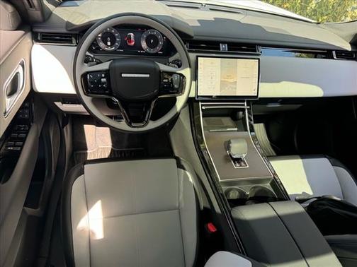 2026 Land Rover Range Rover Velar P250 SE R-Dynamic