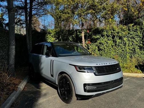 2025 Land Rover Range Rover P530 SE