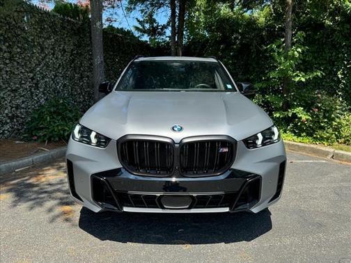 2024 BMW X5 M60i