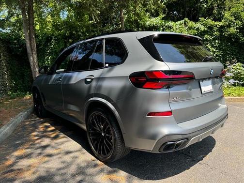 2024 BMW X5 M60i