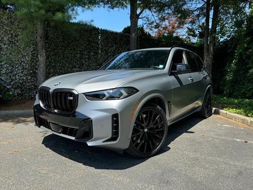 2024 BMW X5 M60i