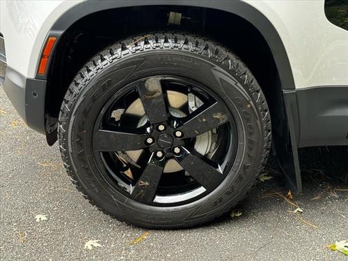 2026 Land Rover Defender 110S