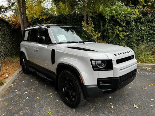 2026 Land Rover Defender 110S