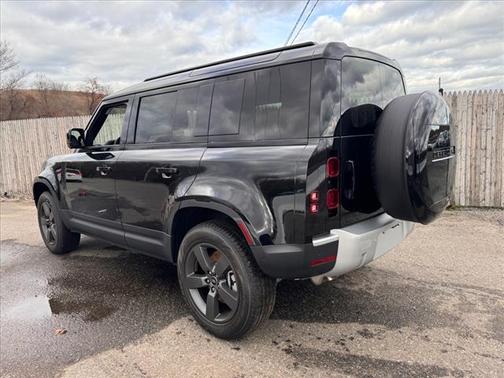 2025 Land Rover Defender P400 S