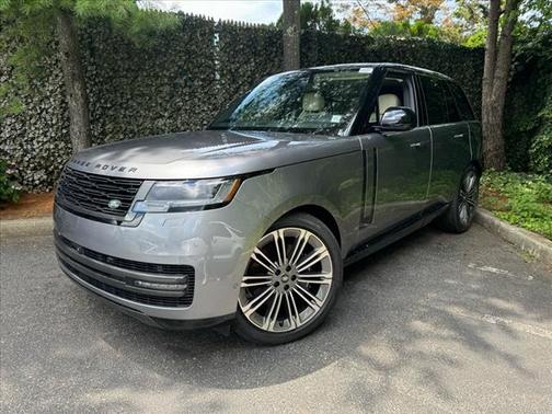 2025 Land Rover Range Rover P530 SE