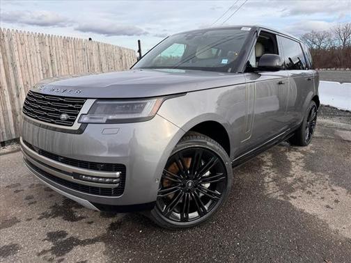2025 Land Rover Range Rover P530 SE 7 Seat