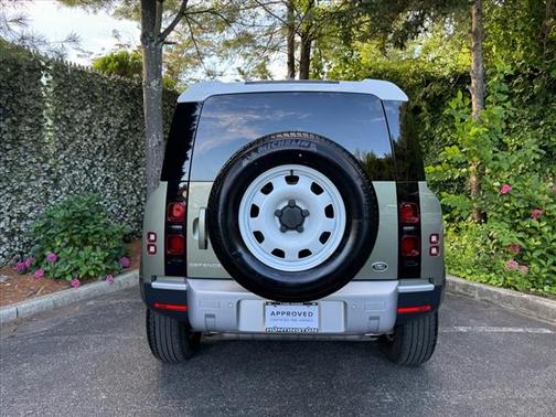 2023 Land Rover Defender 90 S