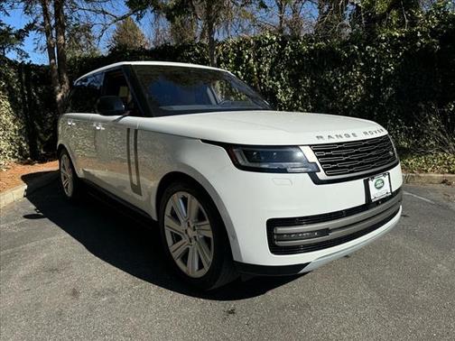2023 Land Rover Range Rover SE