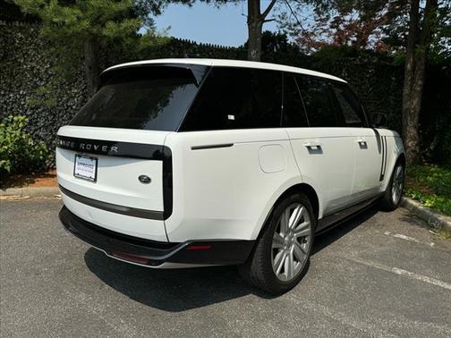 2023 Land Rover Range Rover SE