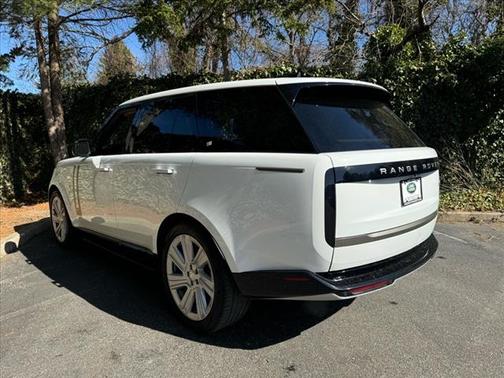 2023 Land Rover Range Rover SE