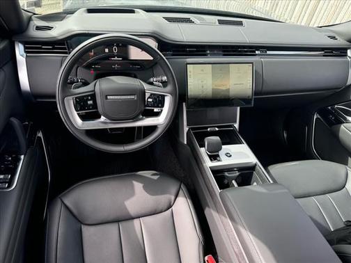 2025 Land Rover Range Rover AUTOBIO