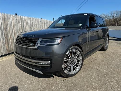 2025 Land Rover Range Rover P530 SE 7 Seat