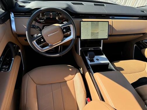 2025 Land Rover Range Rover P530 SE 7 Seat