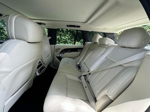 2025 Land Rover Range Rover P530 SE