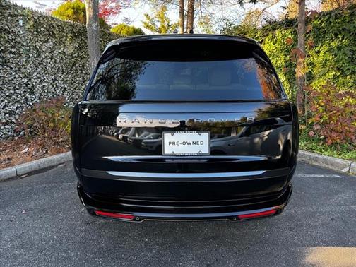 2025 Land Rover Range Rover SE