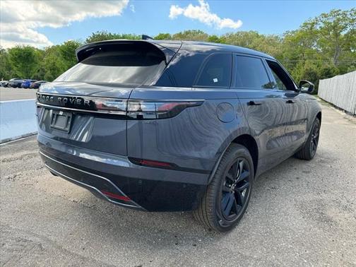 2026 Land Rover Range Rover Velar P250 SE R-Dynamic