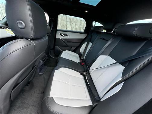 2026 Land Rover Range Rover Velar P250 SE R-Dynamic
