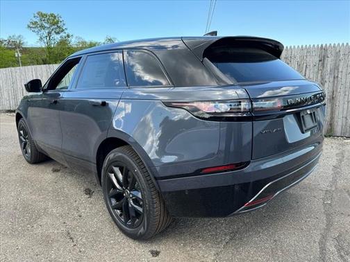 2026 Land Rover Range Rover Velar P250 SE R-Dynamic