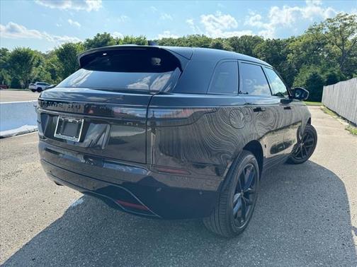 2026 Land Rover Range Rover Velar P250 SE R-Dynamic