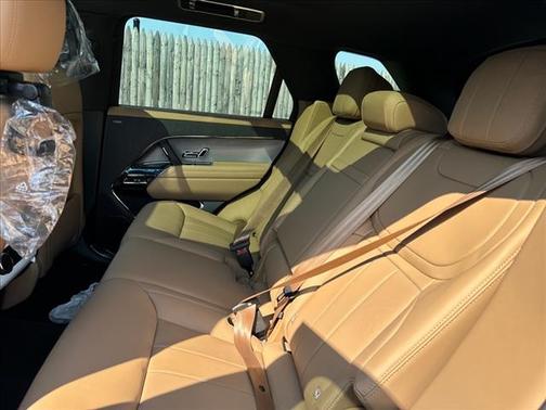 2025 Land Rover Range Rover Sport SE