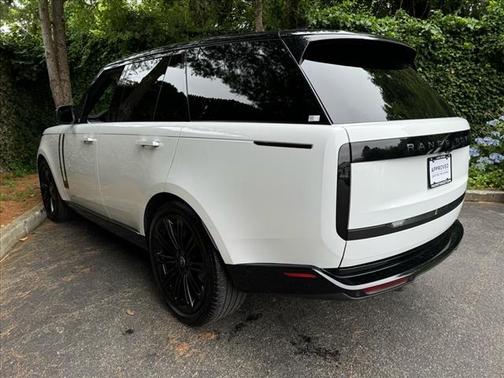 2023 Land Rover Range Rover SE