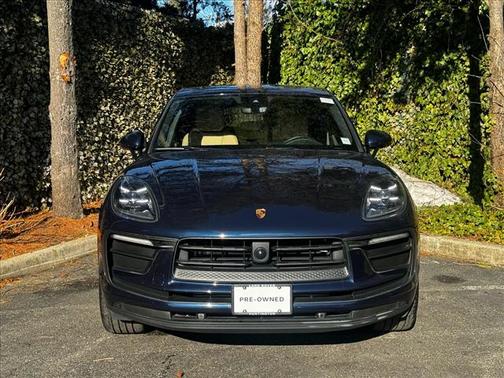 2023 Porsche Macan T
