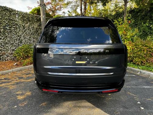 2025 Land Rover Range Rover P530 SE 7 Seat