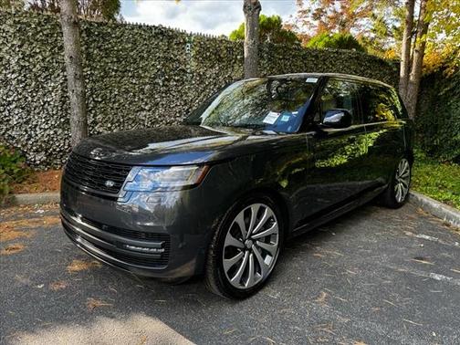 2025 Land Rover Range Rover P530 SE 7 Seat