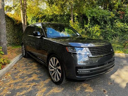 2025 Land Rover Range Rover P530 SE 7 Seat