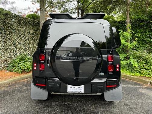 2023 Land Rover Defender 110 S