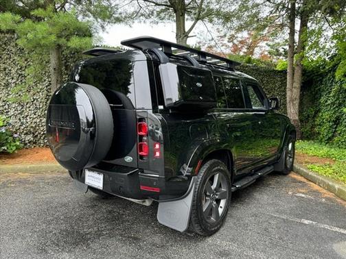 2023 Land Rover Defender 110 S