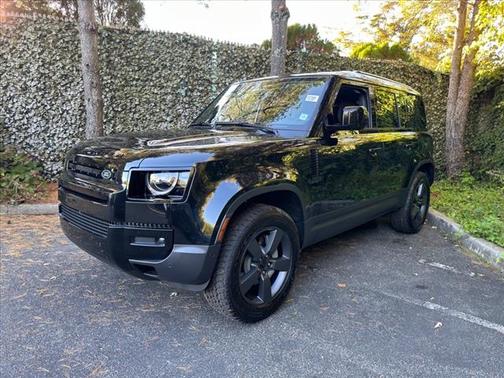 2026 Land Rover Defender 110S