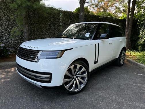 2025 Land Rover Range Rover P400 SE