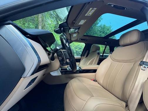 2025 Land Rover Range Rover P400 SE