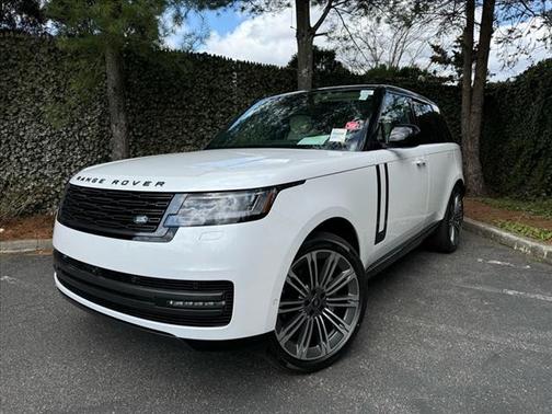 2025 Land Rover Range Rover P400 SE