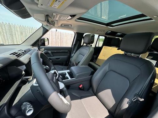 2025 Land Rover Defender P300
