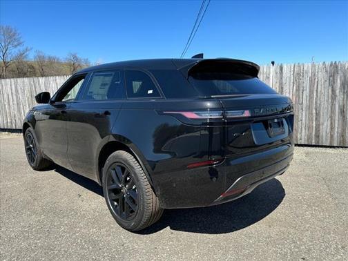 2026 Land Rover Range Rover Velar P250 SE R-Dynamic