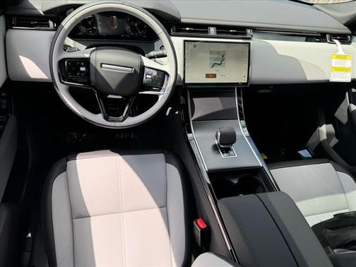 2026 Land Rover Range Rover Velar P250 SE R-Dynamic